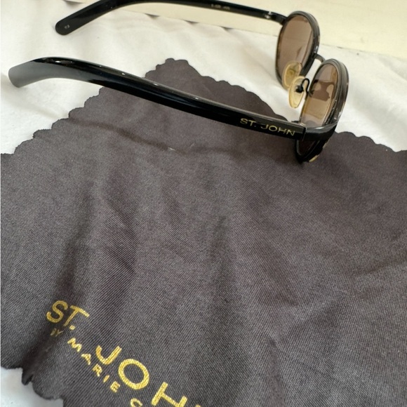 St. John Brown and Black Oval Sunglasses - Picture 2 of 4
